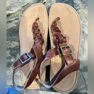 Aetrex sandals - near new condition. Never worn outside.